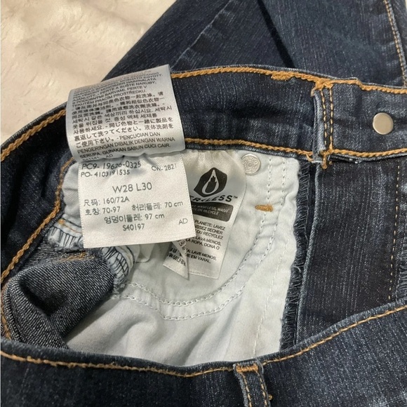 Womens LEVI'S Blank Red Tag Stretch Jeans Size W 28 X L 30 - Picture 4 of 10